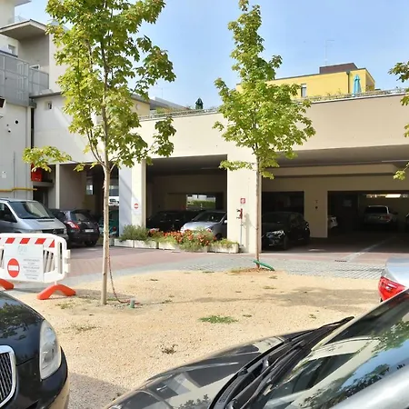 Golf ***s Hotel