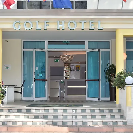 Golf ***s 3* بيبيوني