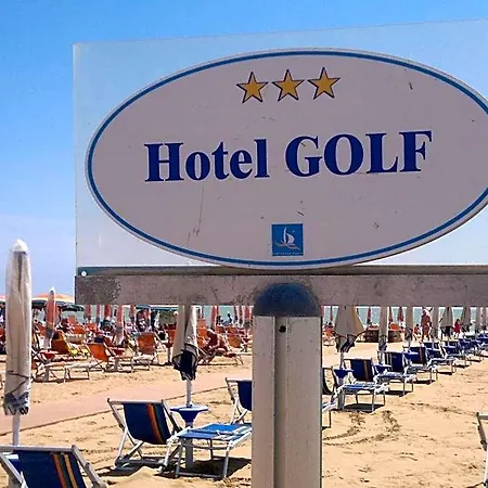 فندق Golf ***s 3*